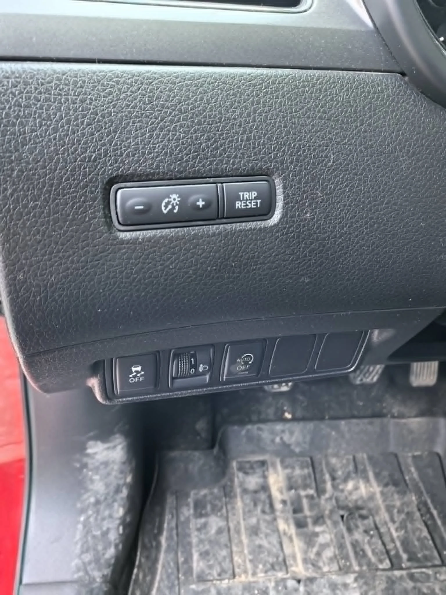 Nissan Pulsar 1.2i, снимка 13 - Автомобили и джипове - 54630343