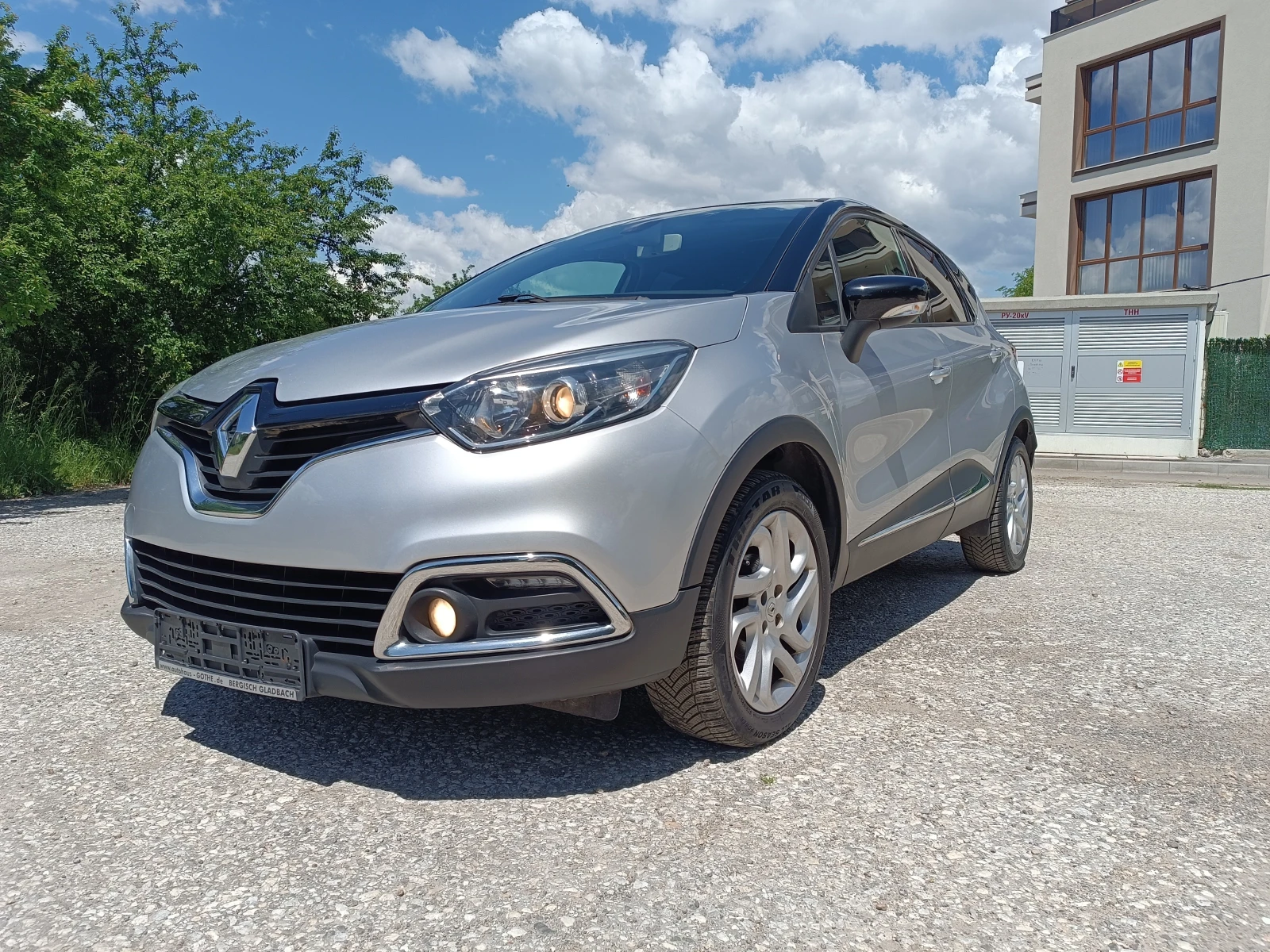 Renault Captur 90ks Germany, снимка 2 - Автомобили и джипове - 54671201