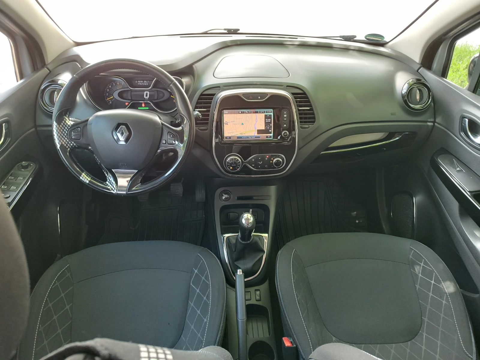 Renault Captur 90ks Germany, снимка 9 - Автомобили и джипове - 54671201