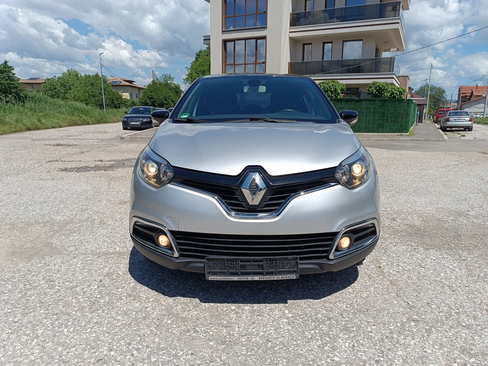 Renault Captur 90ks Germany, снимка 3 - Автомобили и джипове - 54671201