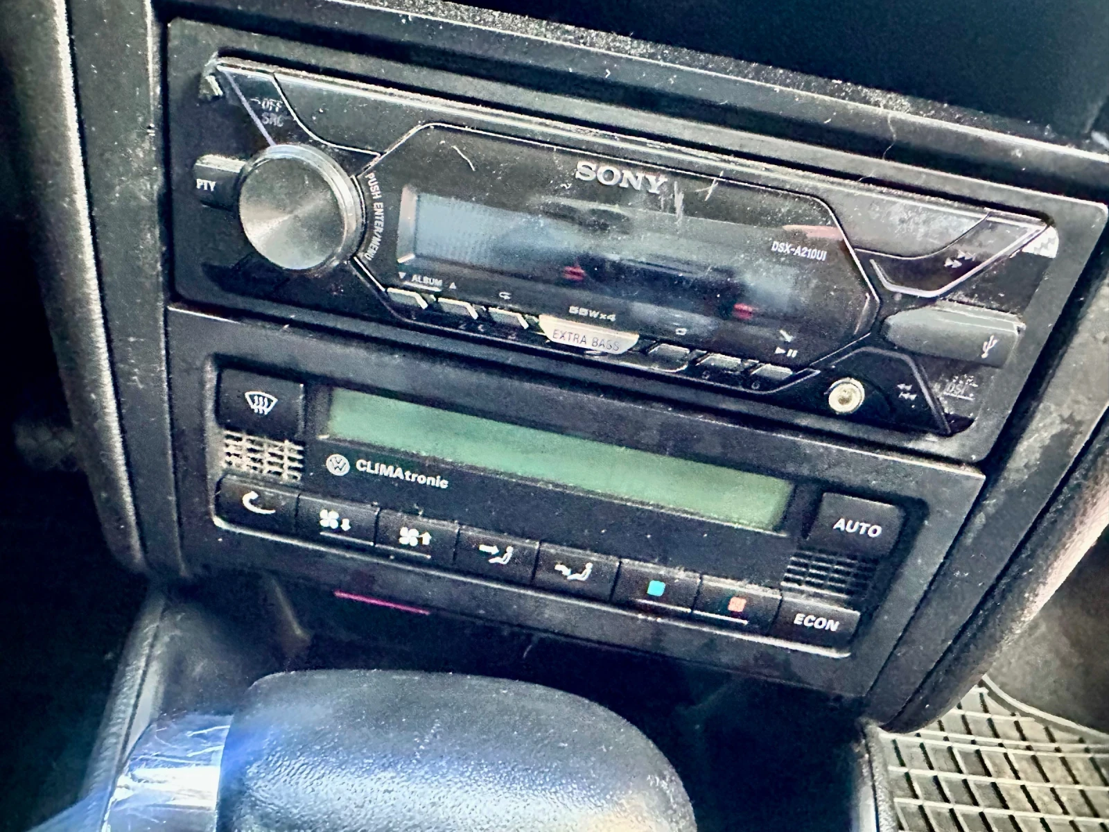 VW Golf Автомат  ГАЗ  4 врати, снимка 9 - Автомобили и джипове - 55609398