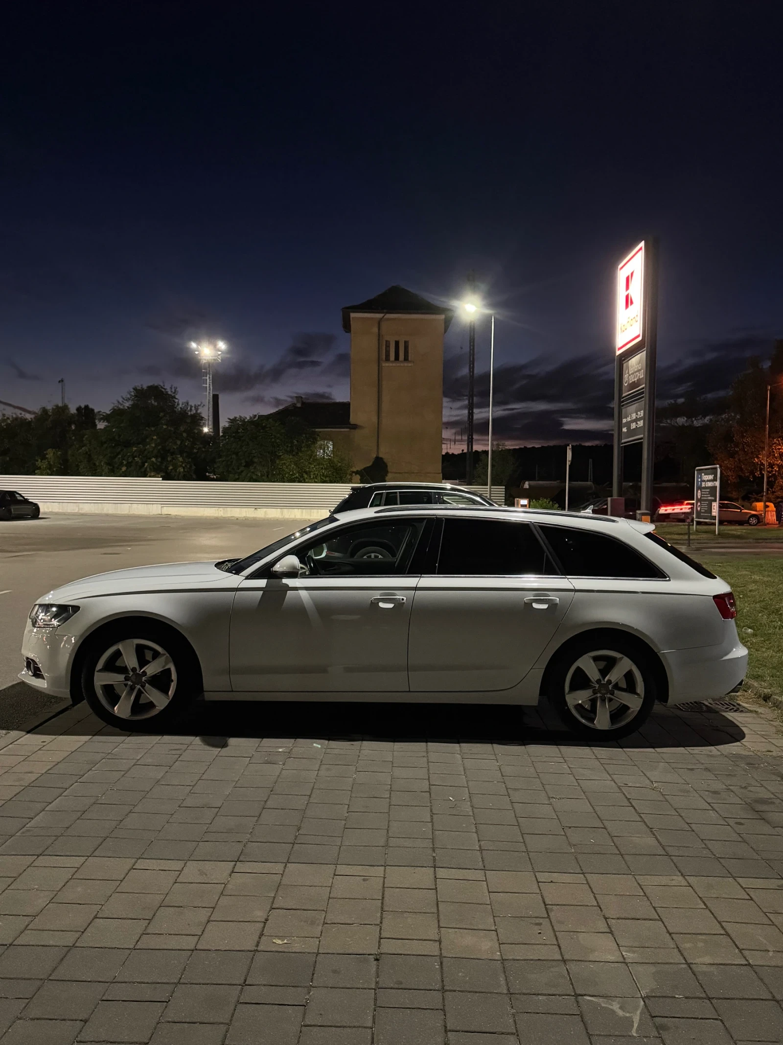 Audi A6 3.0TDI QUATTRO, снимка 4 - Автомобили и джипове - 56076416