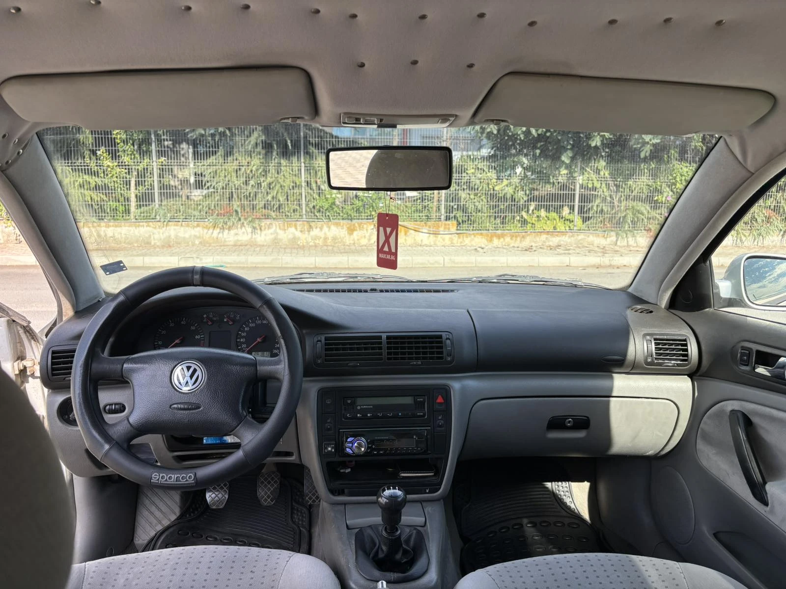 VW Passat Б5 1.6 GAZ, снимка 9 - Автомобили и джипове - 56139815