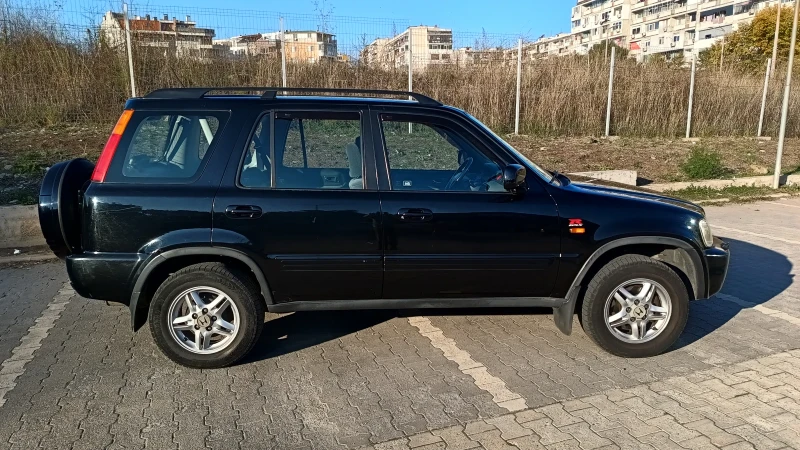 Honda Cr-v, снимка 2 - Автомобили и джипове - 47785609