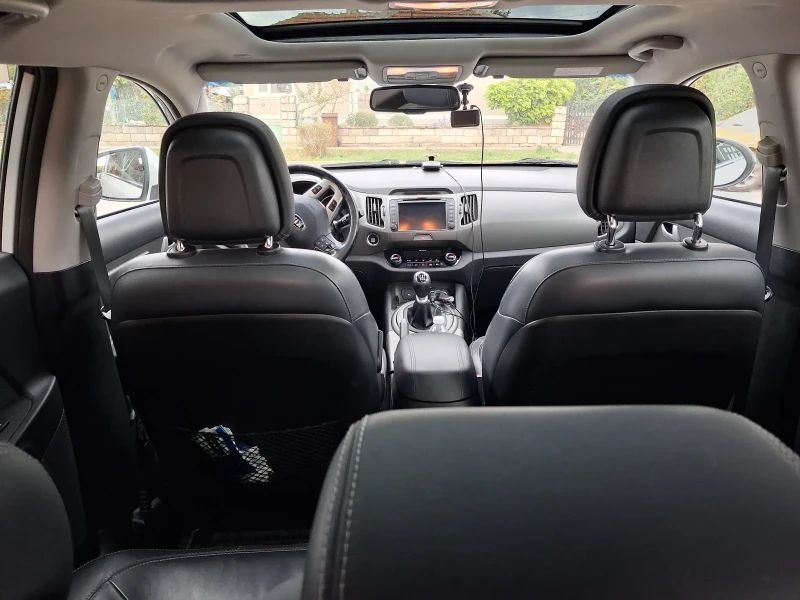 Kia Sportage, снимка 13 - Автомобили и джипове - 52313491