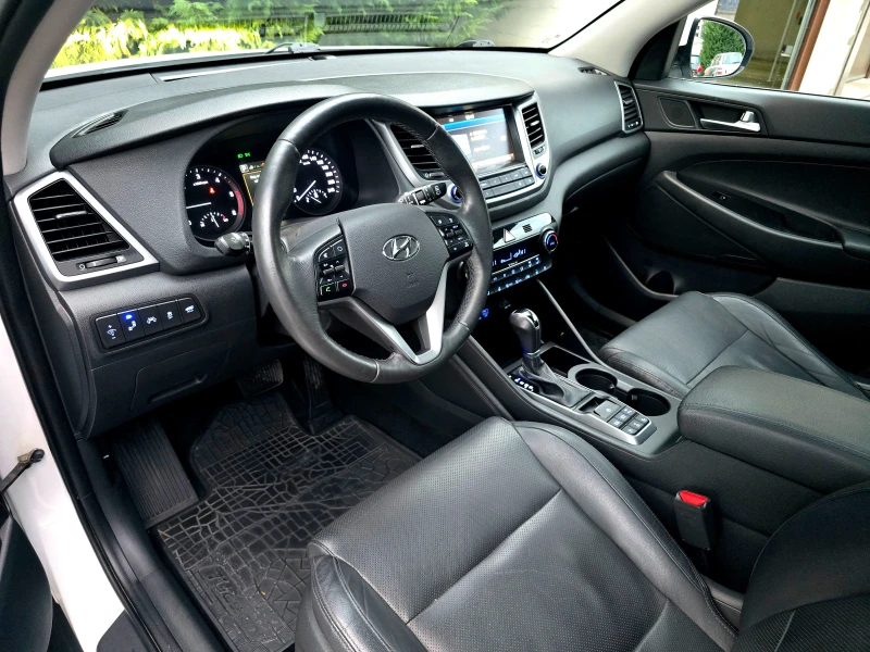 Hyundai Tucson 2.0 PREMIUM-FULL-4x4, снимка 9 - Автомобили и джипове - 52380115