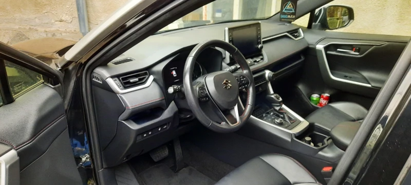 Toyota Rav4, снимка 14 - Автомобили и джипове - 53350569