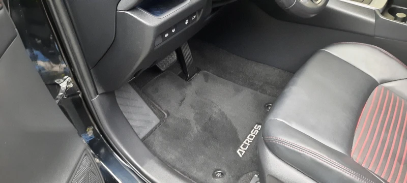 Toyota Rav4, снимка 12 - Автомобили и джипове - 53350569