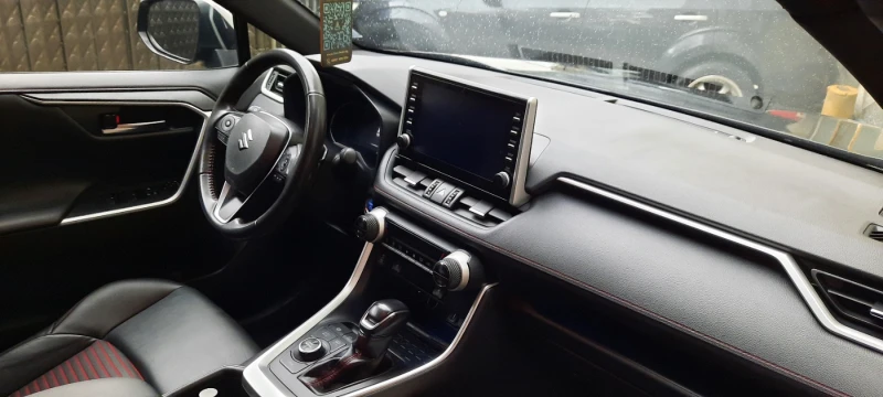 Toyota Rav4, снимка 16 - Автомобили и джипове - 53350569