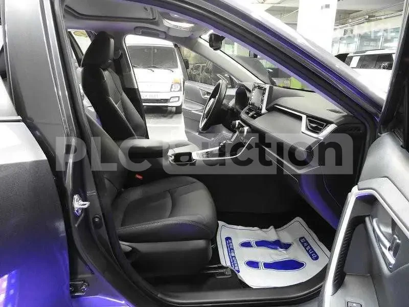 Toyota Rav4 Hybrid| КАМЕРА| ПОДГРЕВ| ШИБЕДАХ| ВКЛ.ТЕХНОТЕСТ, снимка 11 - Автомобили и джипове - 54941328