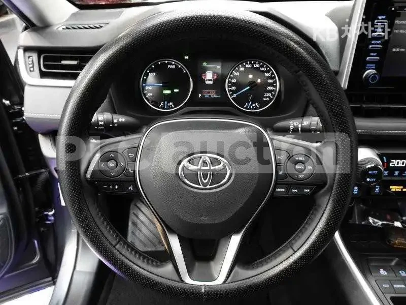 Toyota Rav4 Hybrid| КАМЕРА| ПОДГРЕВ| ШИБЕДАХ| ВКЛ.ТЕХНОТЕСТ, снимка 8 - Автомобили и джипове - 54941328