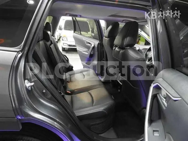 Toyota Rav4 Hybrid| КАМЕРА| ПОДГРЕВ| ШИБЕДАХ| ВКЛ.ТЕХНОТЕСТ, снимка 14 - Автомобили и джипове - 54941328