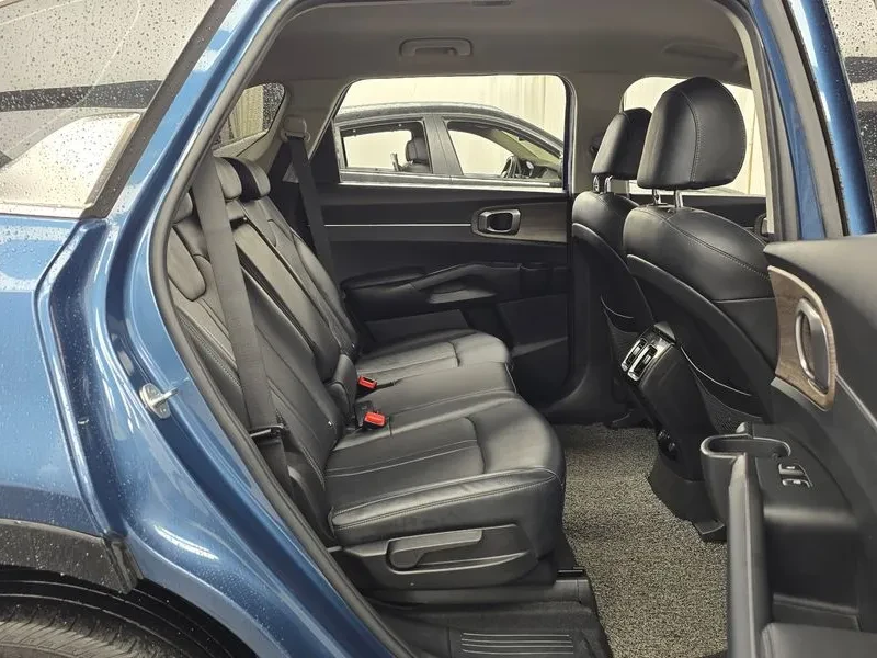Kia Sorento 2.2 CRDI 4WD - САМО 30% АВАНС, снимка 12 - Автомобили и джипове - 56018254