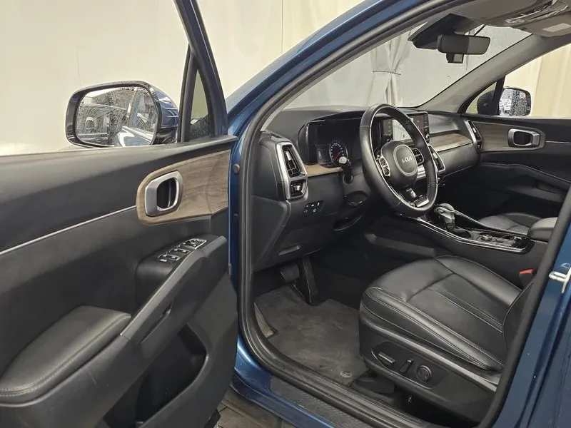 Kia Sorento 2.2 CRDI 4WD - САМО 30% АВАНС, снимка 10 - Автомобили и джипове - 56018254