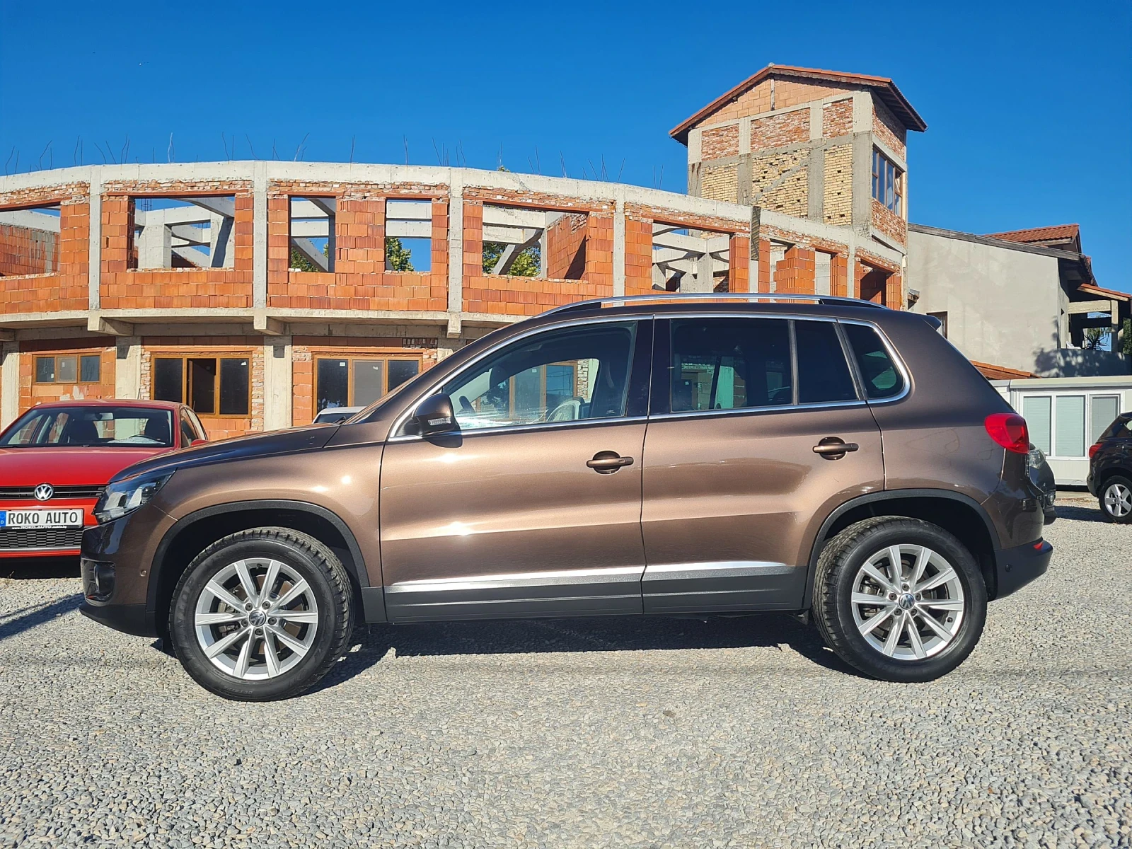VW Tiguan 2.0TDI KARAT/140kc/4x4/DSG/PANORAMA - изображение 8