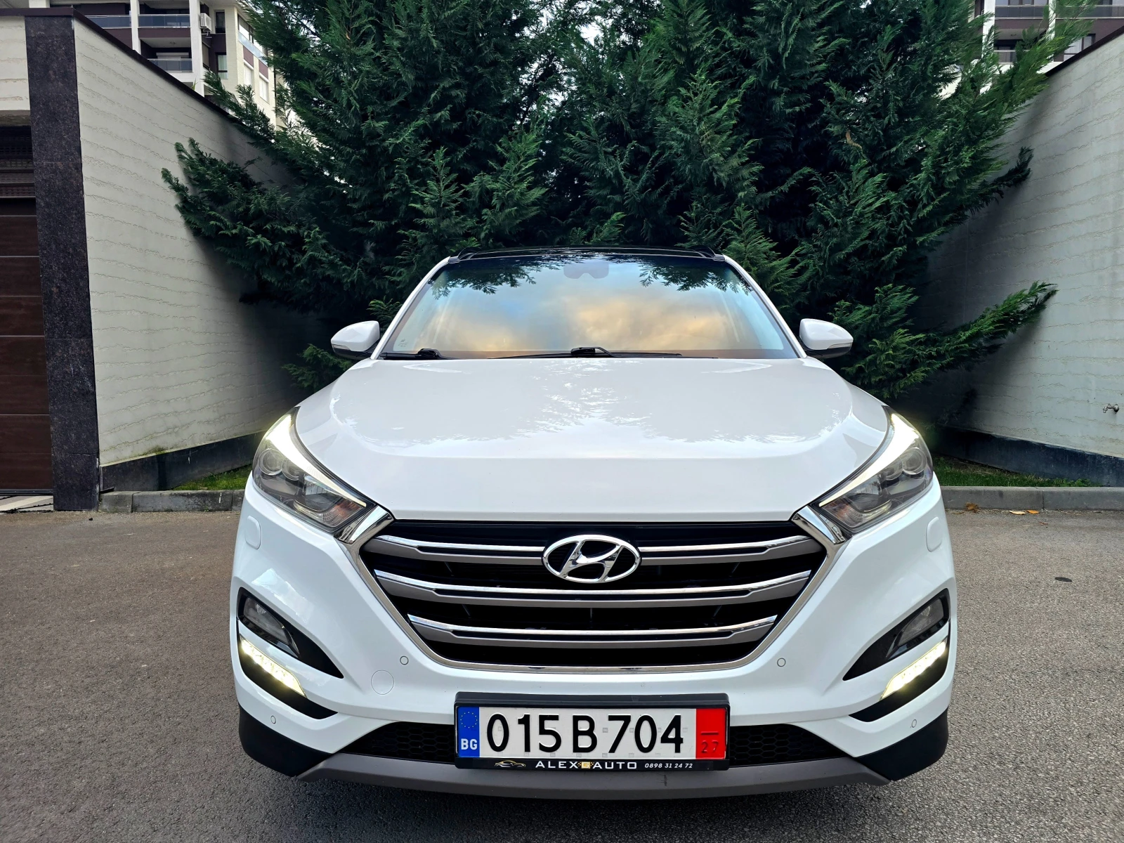 Hyundai Tucson 2.0 PREMIUM-FULL-4x4 - изображение 2