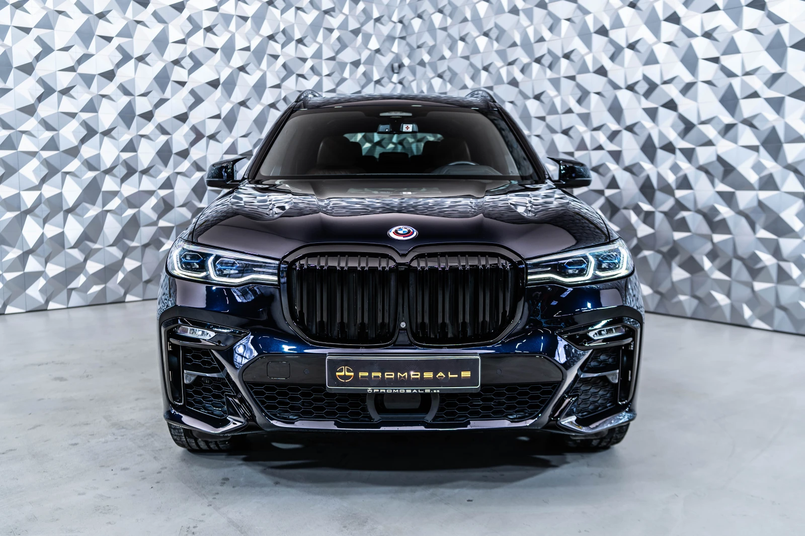 BMW X7 M50d Msport* B&W* Pano* TV - изображение 2