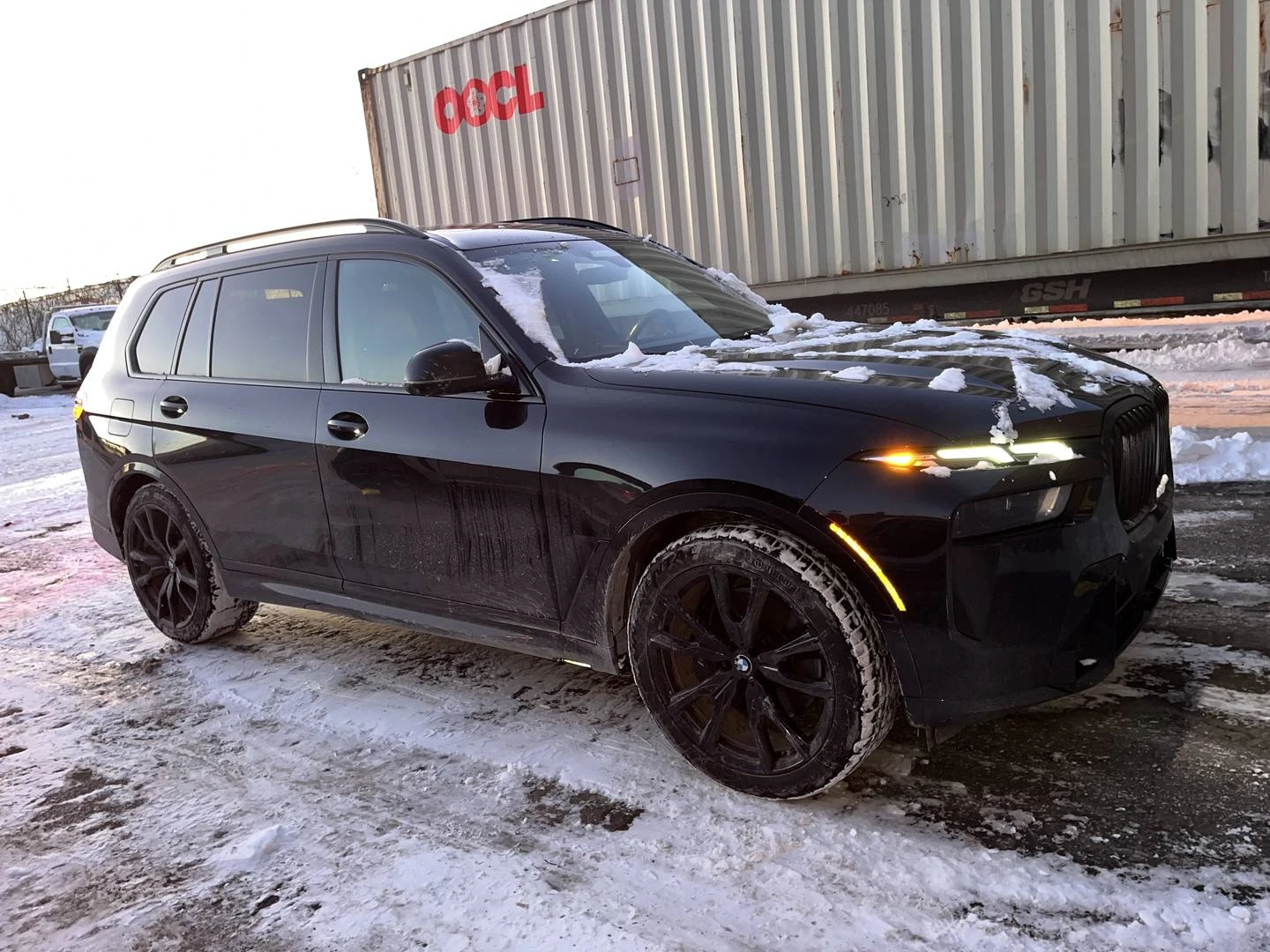 BMW X7 40i M Sport Shadow Line - изображение 5