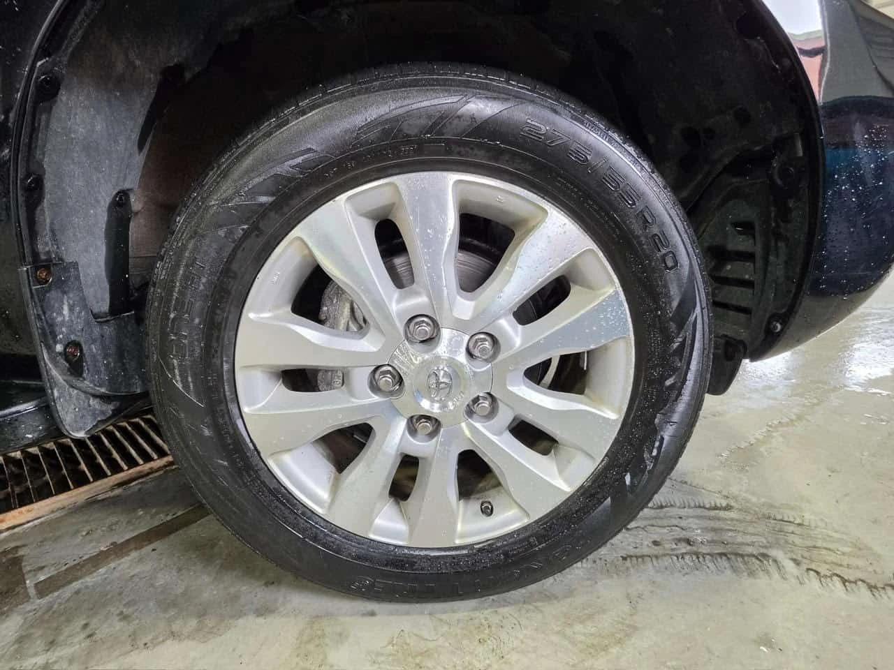 Toyota Sequoia * 4WD Platinum 5.7L* PANO* KEYLESS* ПОДГРЕВ* , снимка 7 - Автомобили и джипове - 54165519