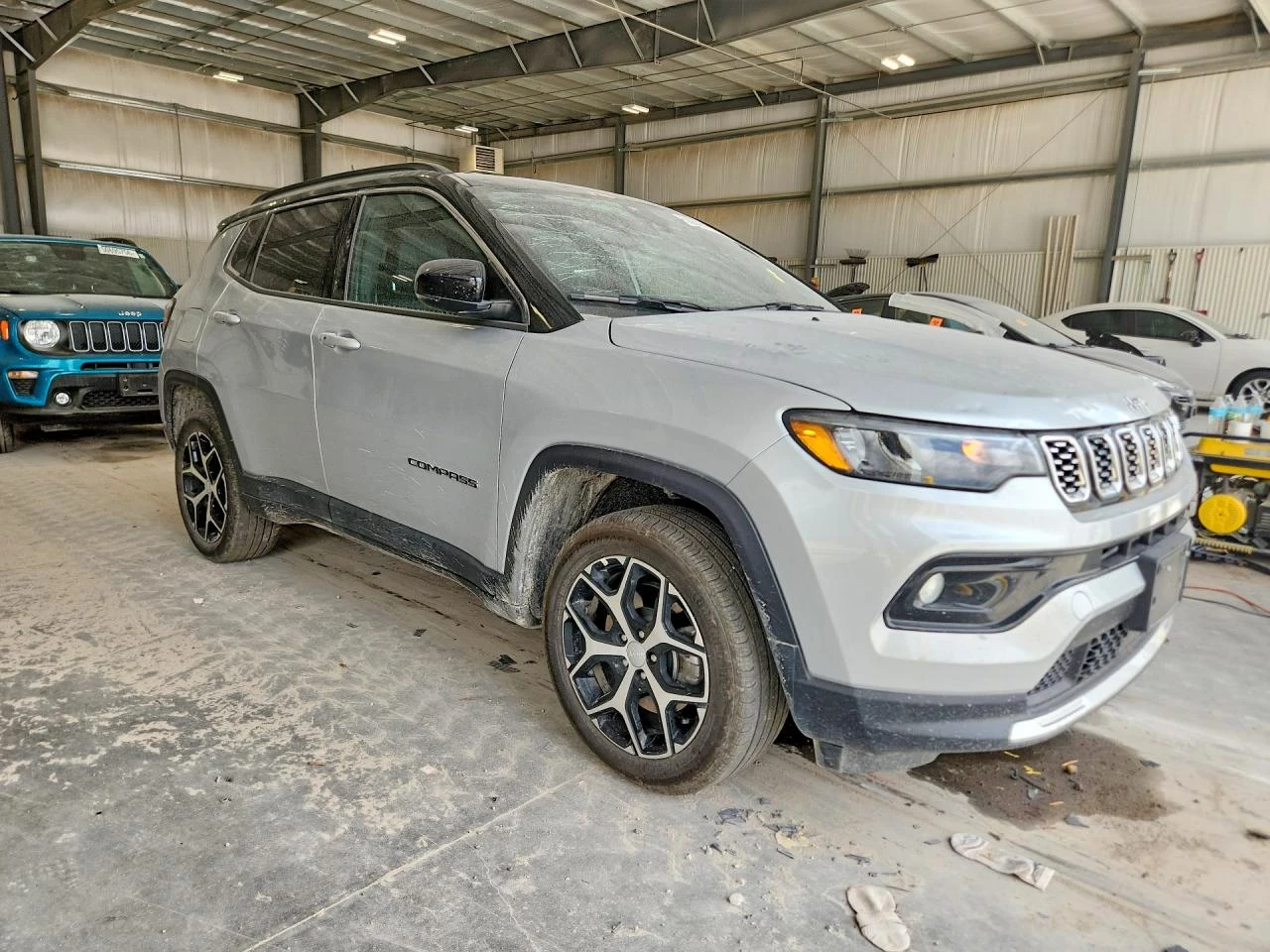 Jeep Compass 2.0l Limited, снимка 4 - Автомобили и джипове - 55977187