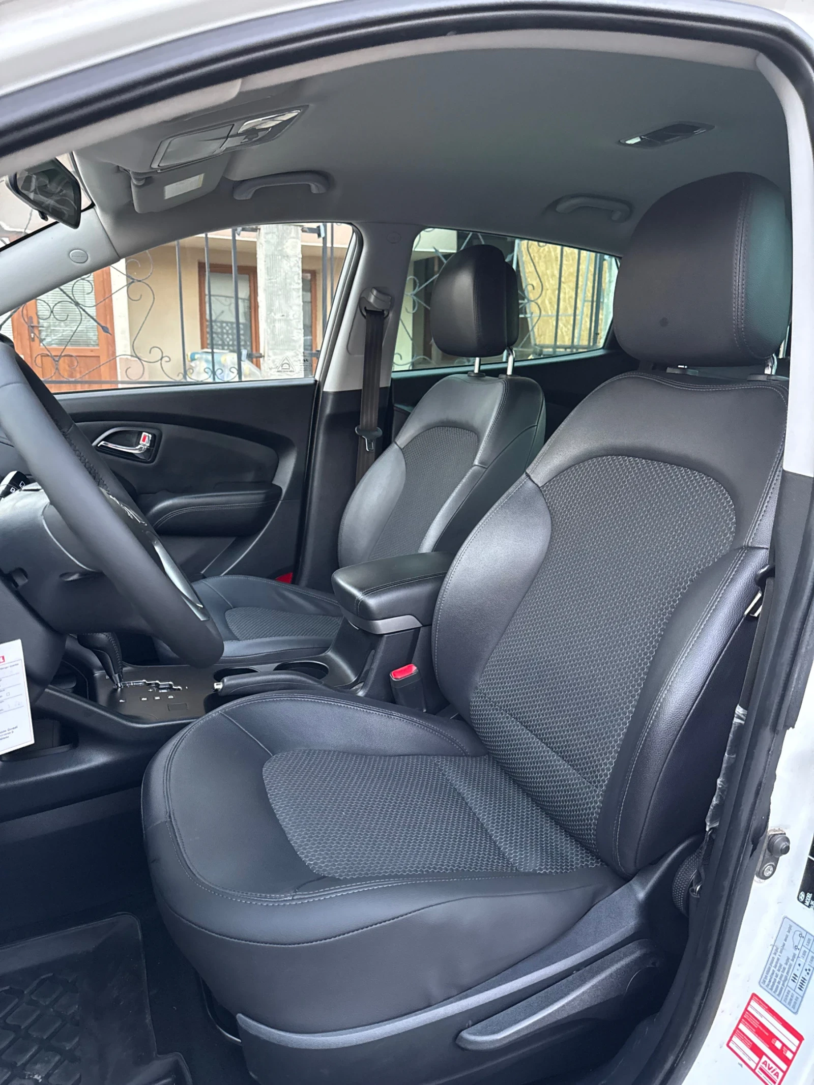 Hyundai IX35 2.0i ��������� ��������� 4WD 100% ������ �����  | Mobile.bg � ����������� 8