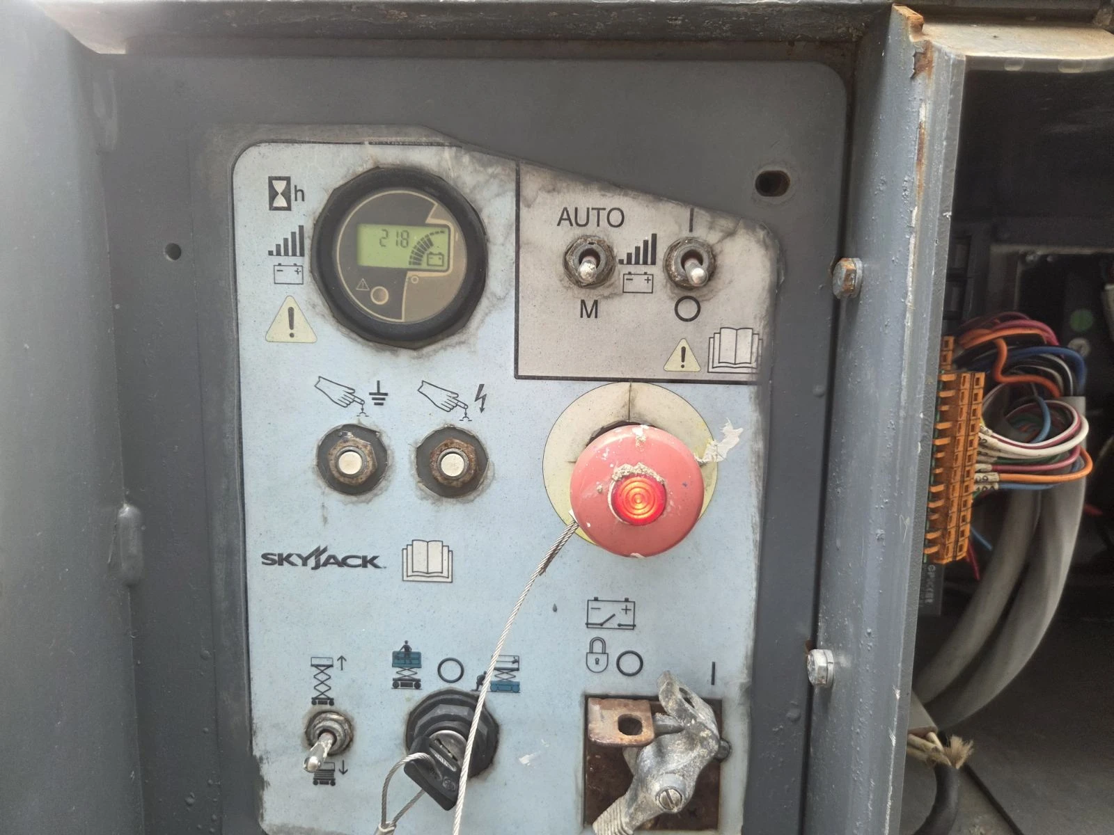 ��������� ������� Skyjack SJ6832 RTE 4�4  HIBRID | Mobile.bg � ����������� 13