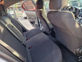 Chevrolet Cruze 1.8 BENZ-GAS, снимка 14