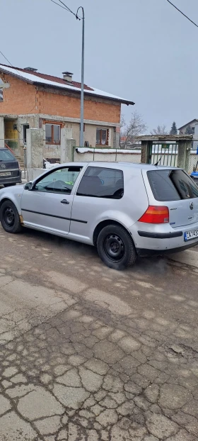 VW Golf  ГАЗ 1.6 16v 101к.с отличен мотор и скорости , снимка 2