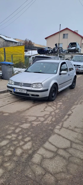 VW Golf  ГАЗ 1.6 16v 101к.с отличен мотор и скорости , снимка 1