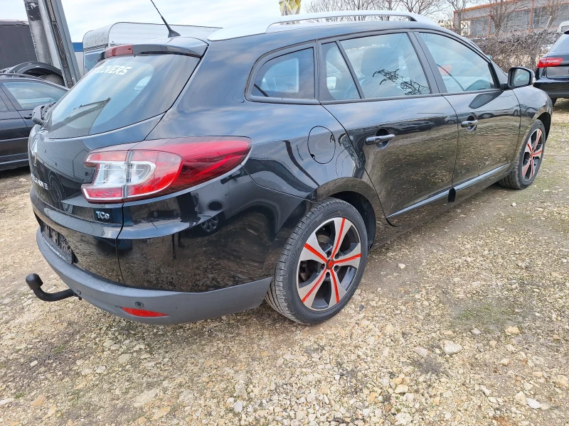 Renault Megane Перфектна!!, снимка 7 - Автомобили и джипове - 48806061