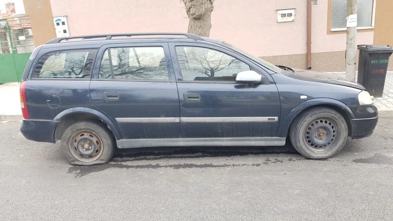 Opel Astra, снимка 2 - Автомобили и джипове - 49504954