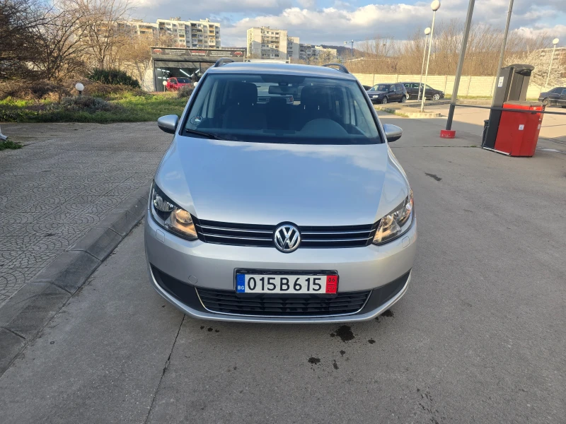 VW Touran ТОП!7м./6ск./КАМЕРА/NAVI, снимка 2 - Автомобили и джипове - 49573715