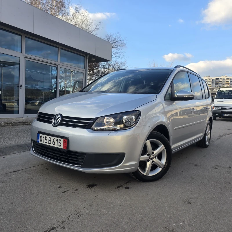 VW Touran ТОП!7м./6ск./КАМЕРА/NAVI, снимка 1 - Автомобили и джипове - 49573715