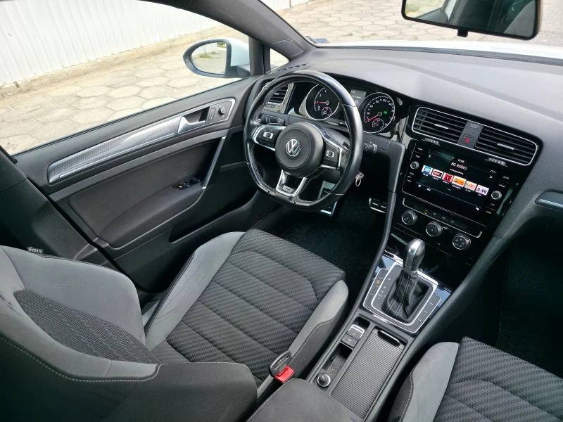 VW Golf 1.0TSI RLine 66000km EURO6D, снимка 12 - Автомобили и джипове - 51724189
