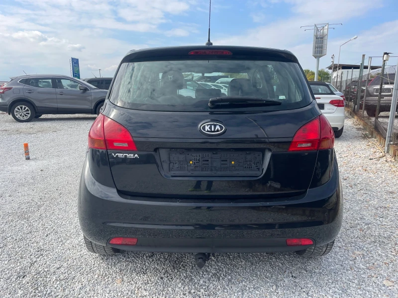 Kia Venga Автоматик, снимка 16 - Автомобили и джипове - 52055890