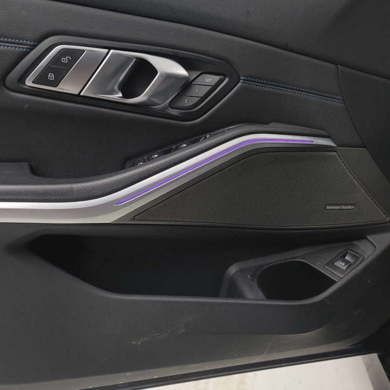 BMW 340 M340i xDrive/Lane assist/Keyless/Kaмера, снимка 12 - Автомобили и джипове - 52706918