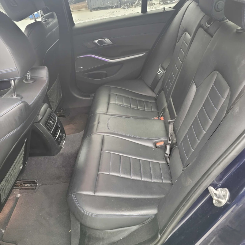 BMW 340 M340i xDrive/Lane assist/Keyless/Kaмера, снимка 14 - Автомобили и джипове - 52706918