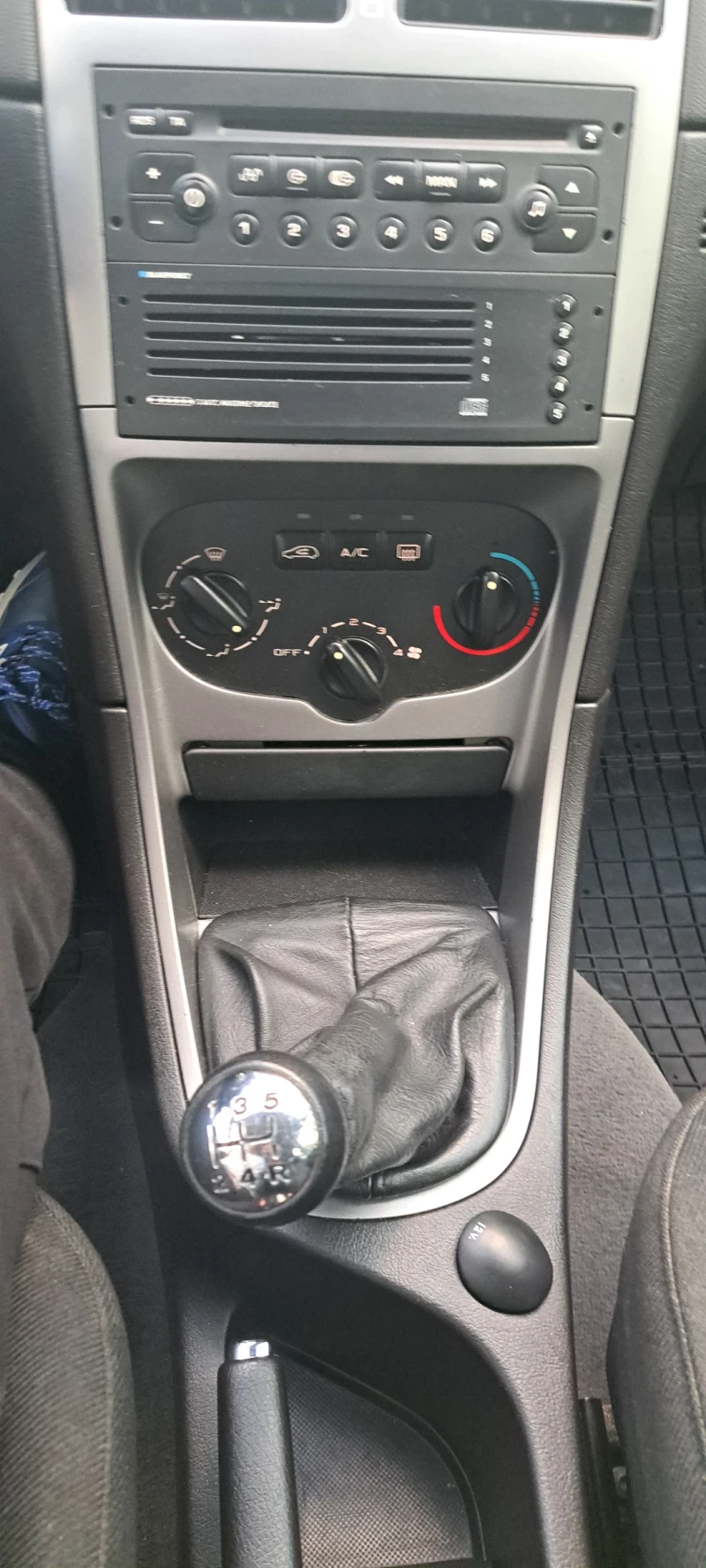 Peugeot 307 1.6, снимка 10 - Автомобили и джипове - 52899799