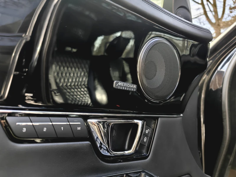 Jaguar Xj XJ R-Sport, снимка 12 - Автомобили и джипове - 53480261