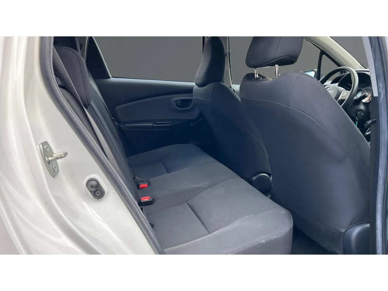 Toyota Yaris 1.5 HSD, Месечна вноска от 199  , снимка 10 - Автомобили и джипове - 53540476