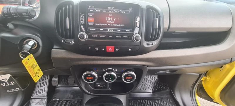 Fiat 500L 1.4 Turbo, снимка 10 - Автомобили и джипове - 47890265