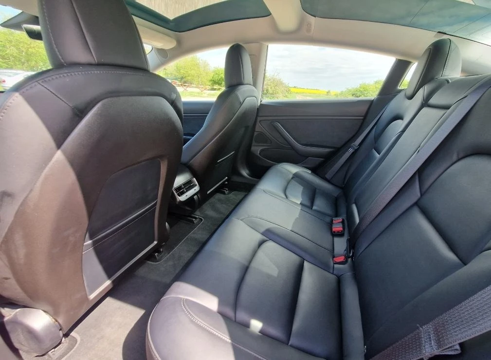 Tesla Model 3  44   | Mobile.bg   14