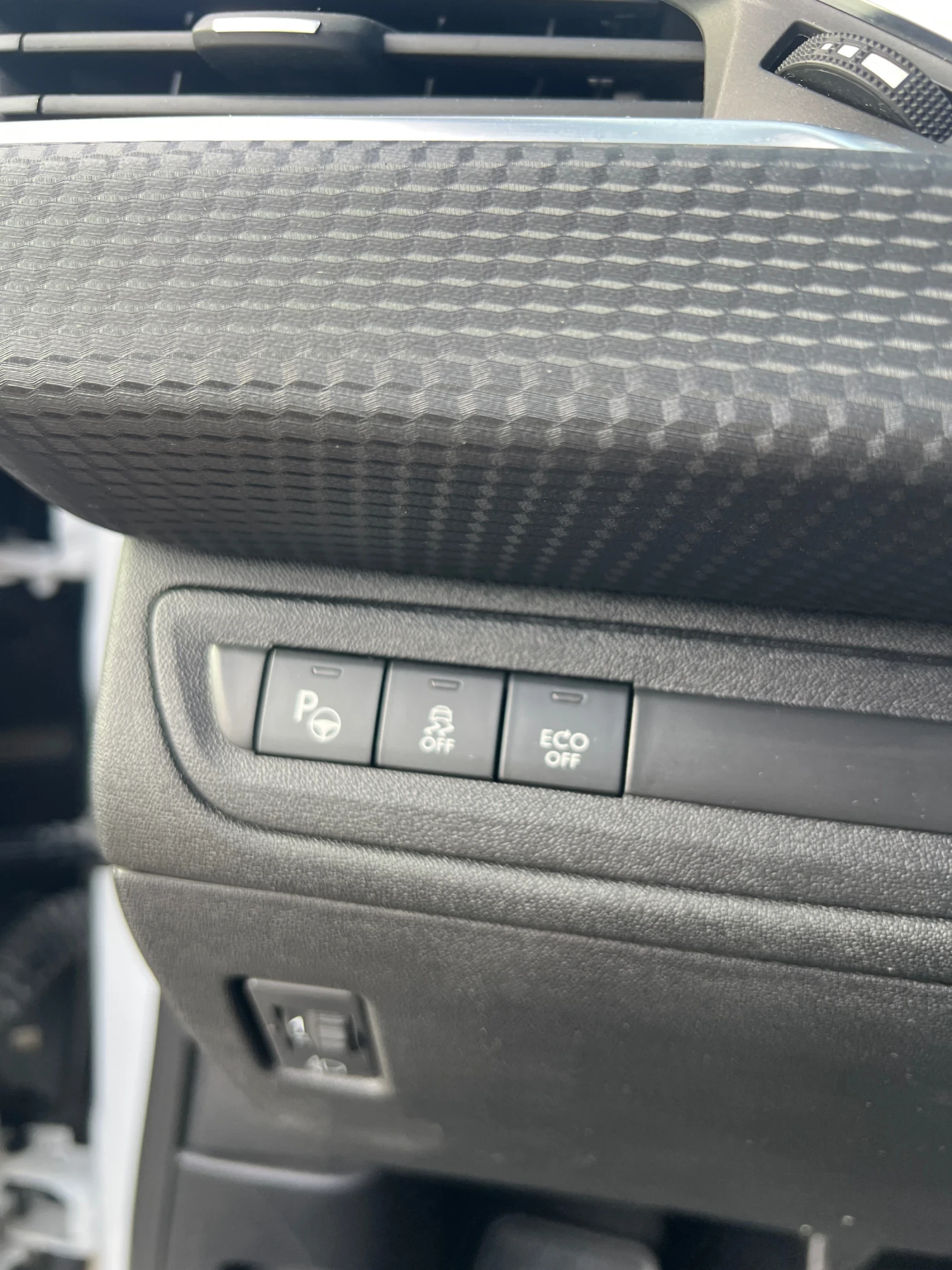Peugeot 2008 1.6 HDI 33 K KM - изображение 10