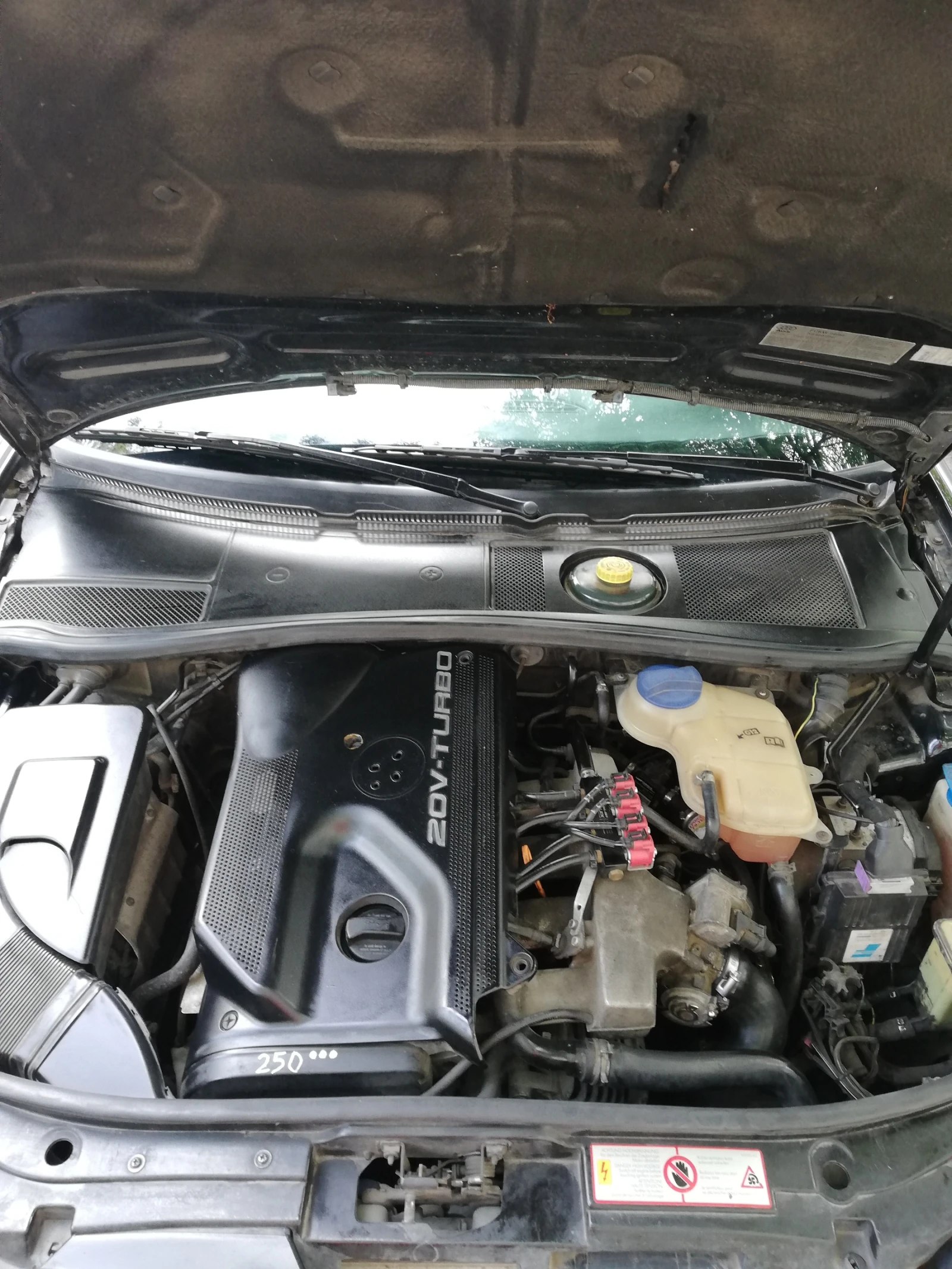 Audi A6 1.8 T - изображение 6
