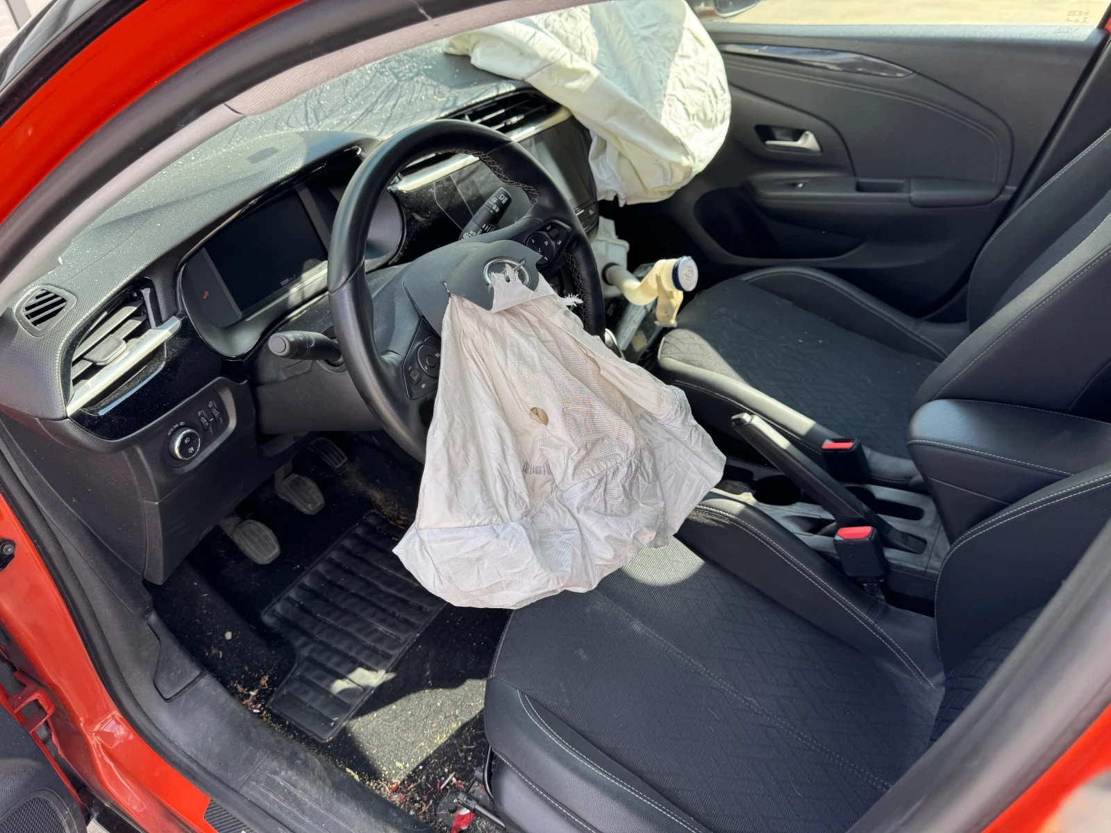 Opel Corsa 1.2 i - DIGITAL COCKPIT/ 57.000 km - изображение 9