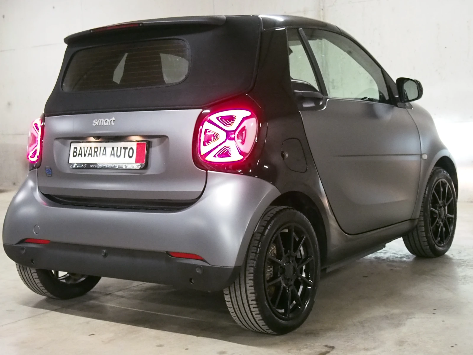 Smart Fortwo cabrio EQ Brabus JBL surround-Sound system - изображение 7