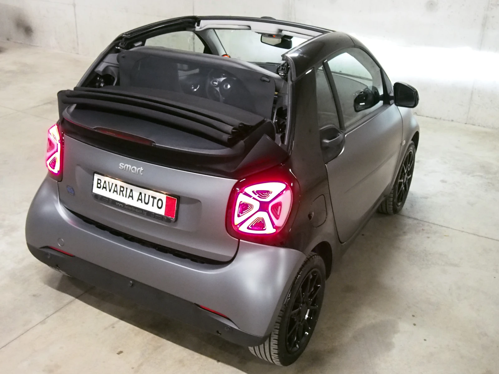 Smart Fortwo cabrio EQ Brabus JBL surround-Sound system - изображение 8