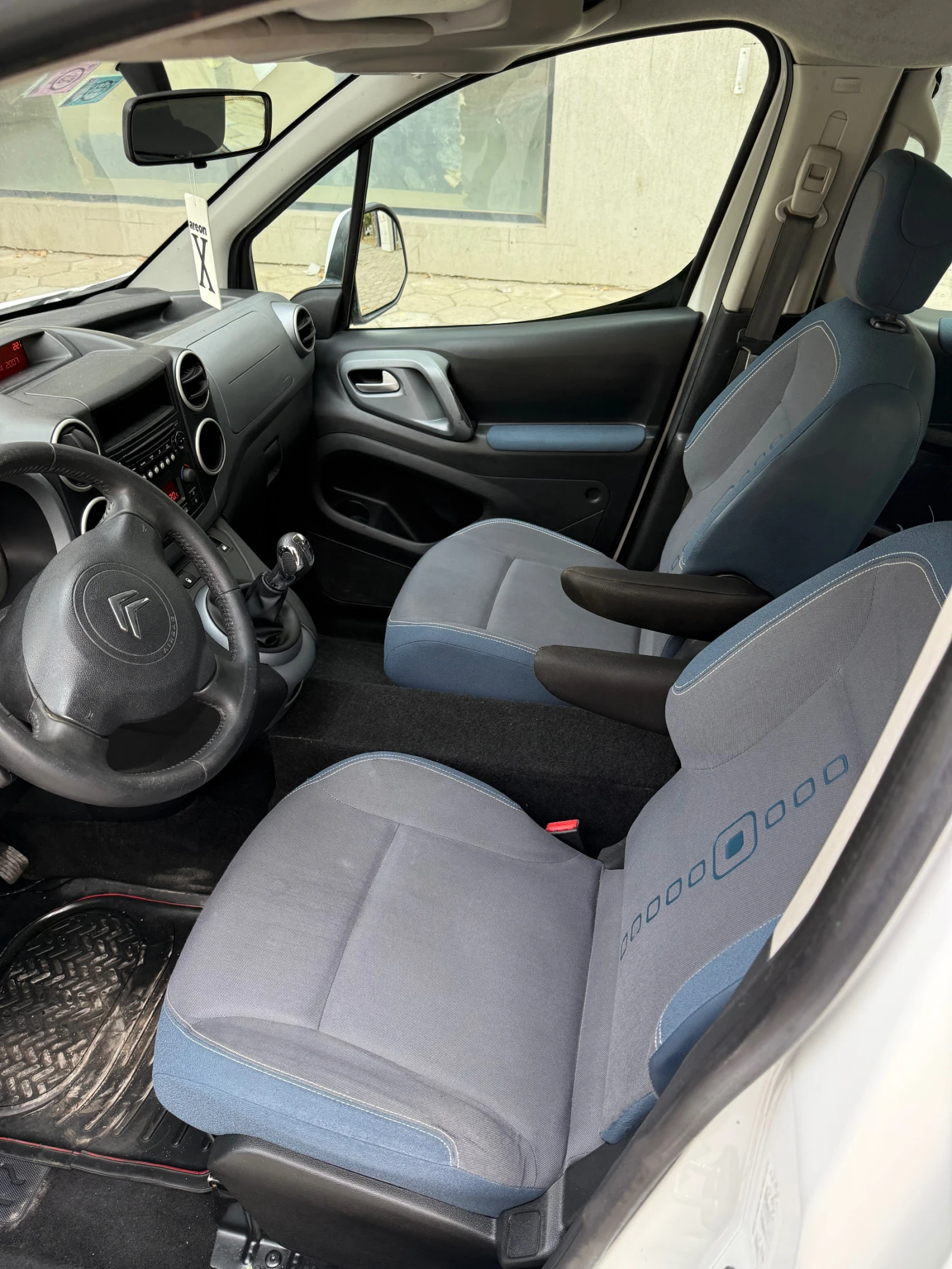 Citroen Berlingo 1.6Hdi Дигитал Клима , Парктроник , ESP  - изображение 9