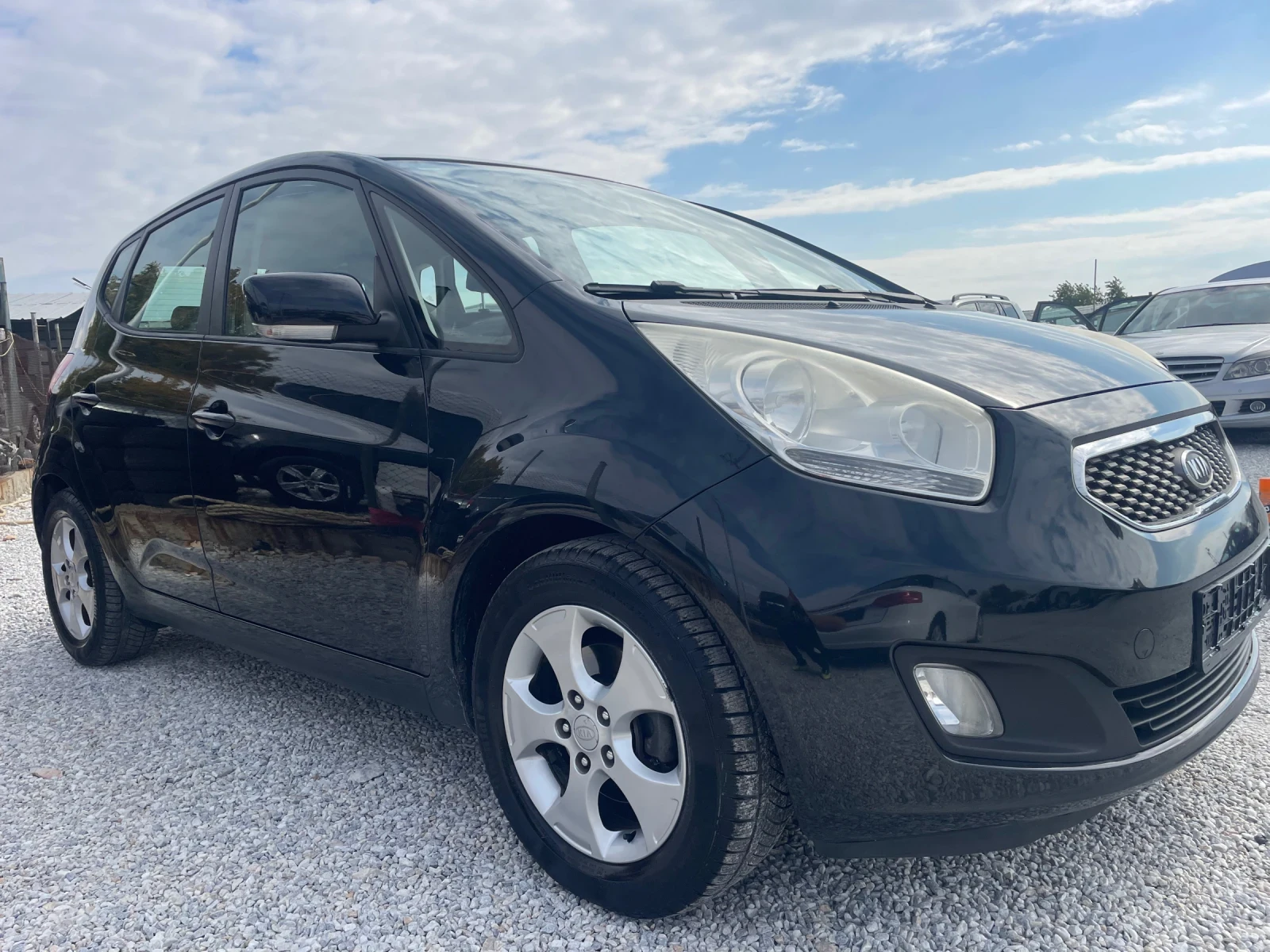 Kia Venga  | Mobile.bg   1