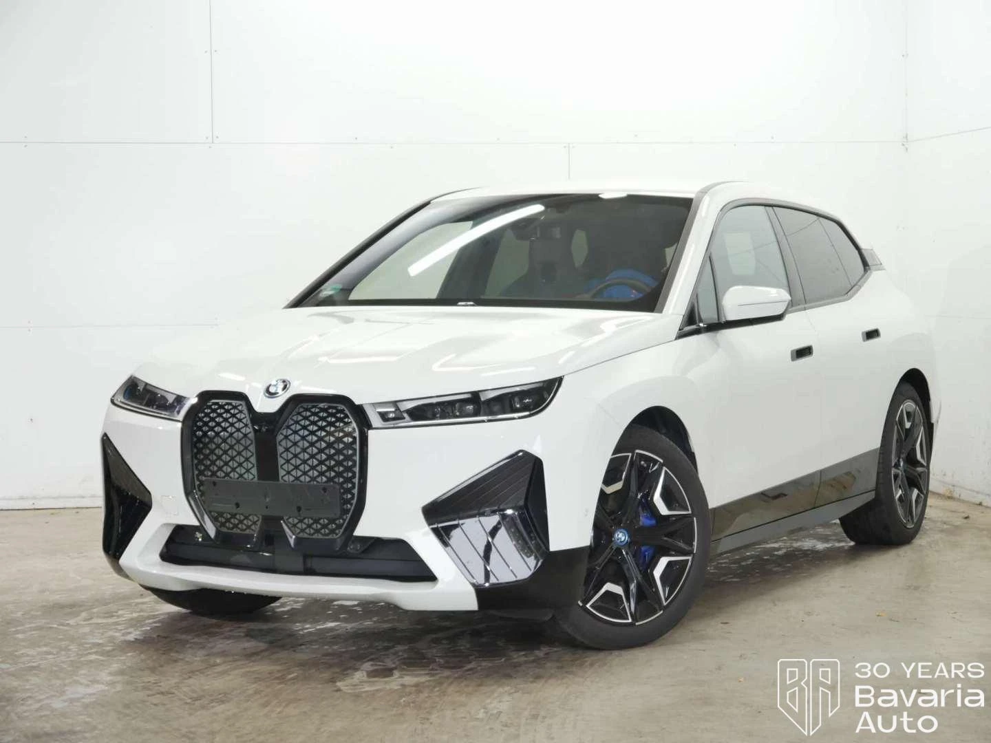 BMW iX 40 xDrive Sport | Mobile.bg   1